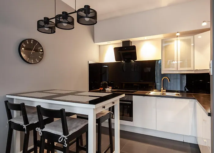 Апартаменты Happystay Old Town Tandeta I